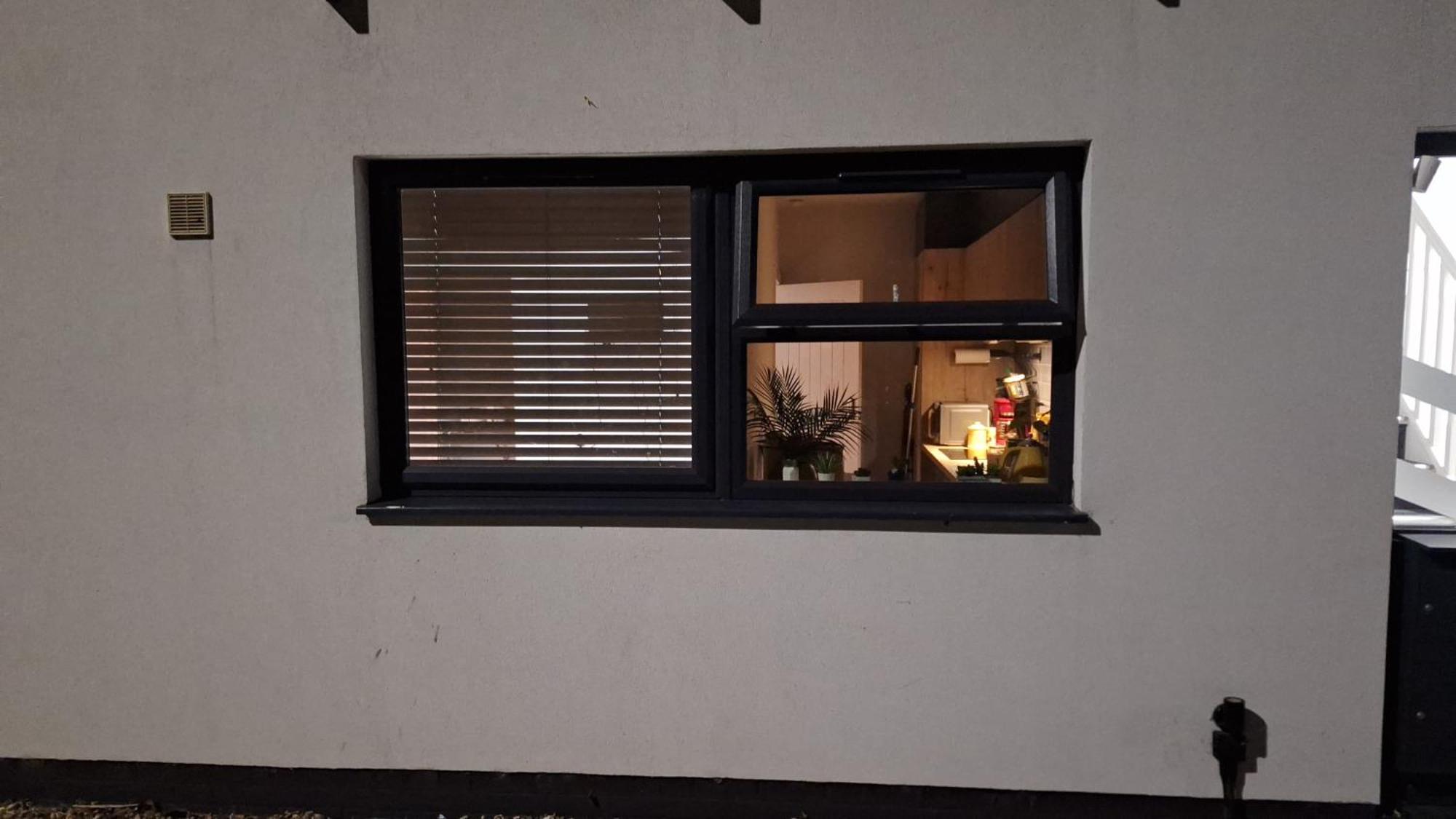 Budget Single Room Only For One Adult - Shared Flat Northolt  Exterior photo
